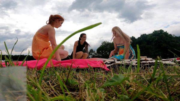 Backstage Of No Panties No Underwear Sexy And Hot Try On Models With Lots Of Pussy And Bare Ass Under Their Mini Short Skirts - hclips.com on freevids.org