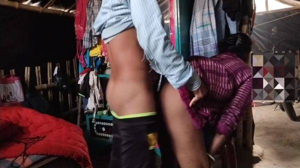 Pumi Bhabi Ko Gharpe Bulake Jobordusti Choda - upornia.com on freevids.org