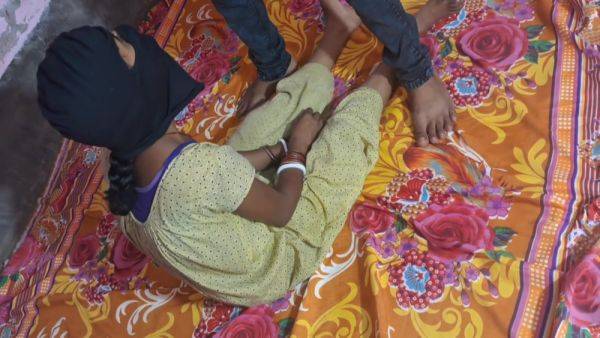 Indian Village Bhabhi Fucking Mms - desi-porntube.com - India on freevids.org