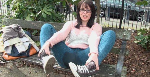 Nerdy amateur pees on herself in public and shares unique angles - alphaporno.com on freevids.org