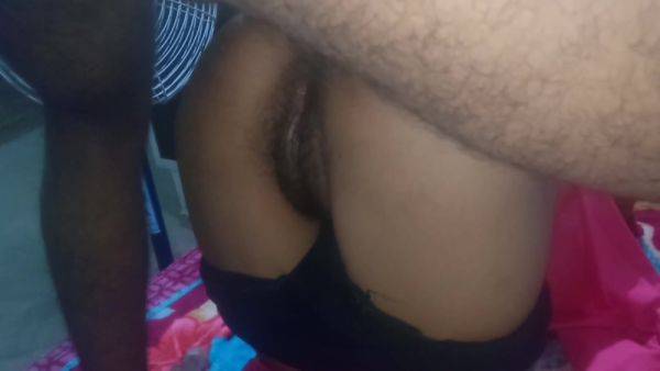 Bhabhi Ki Gaand Mari - desi-porntube.com on freevids.org