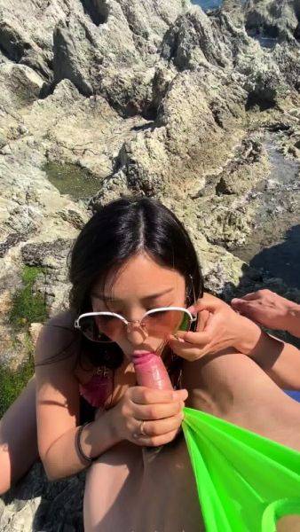 Asian amateur gives an outdoor blowjob - drtuber.com on freevids.org