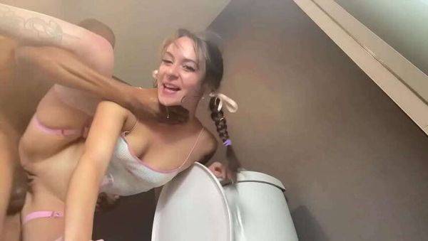 Wicked woman enjoys deep-throating and adoring BBC - porntry.com on freevids.org