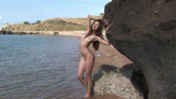 Escape - porntry.com on freevids.org