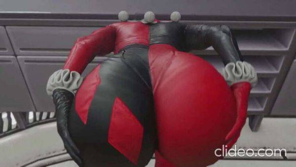 Harley Quinn Shakes Her Generous Curves - veryfreeporn.com on freevids.org