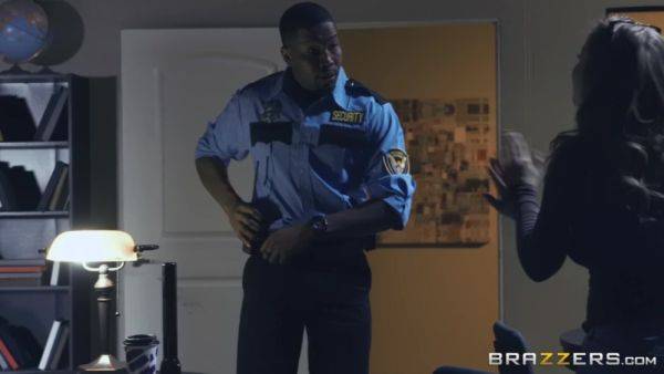 Late Night At The Library With Lena Paul, Isiah Maxwell - Brazzers - hotmovs.com on freevids.org