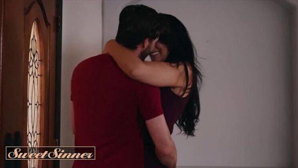 Reagan Foxx MILF with Huge Fake Tits Fucks Lucas Frost in Hot Scenes - MileHigh - veryfreeporn.com on freevids.org