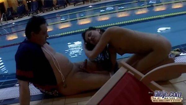 Swim Girl, Swim - porntry.com on freevids.org