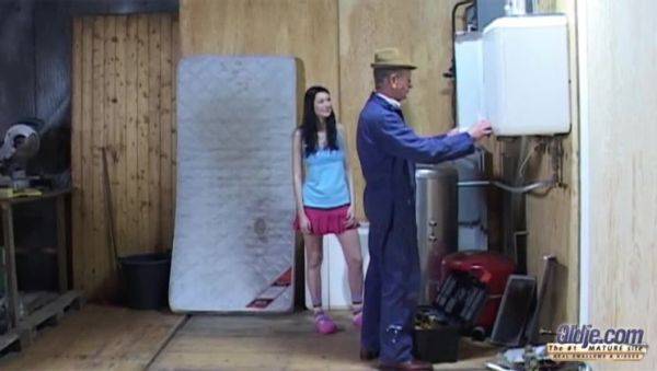 Fixing It - porntry.com on freevids.org