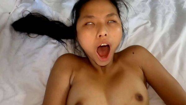 Hot Asian Raya Nguyen Fucks Big Dick Co-Worker in Office - porntry.com on freevids.org