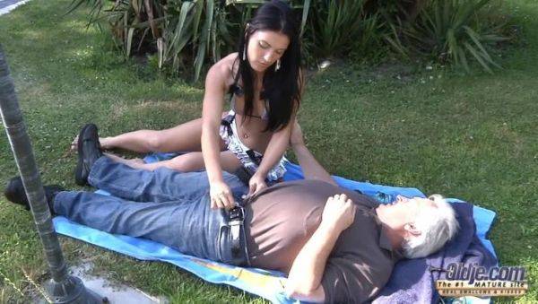 Dirty Girl - porntry.com on freevids.org