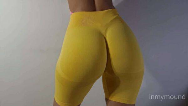 Inmymound Shows Off Her Tight Pussy in Vacuum-Packed Leggings and Swimsuit - xxxfiles.com on freevids.org