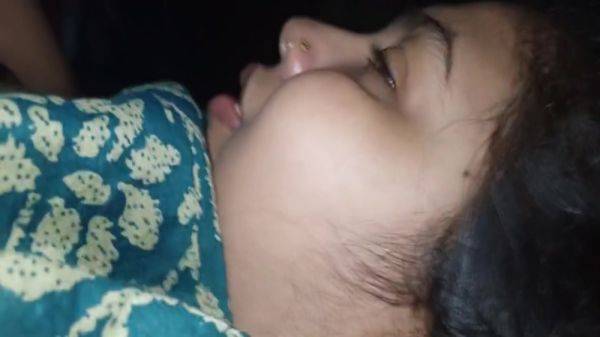 Most Beautiful And New Love In Caring Husband & Wife Love, Newly Married Couples - desi-porntube.com - India on freevids.org