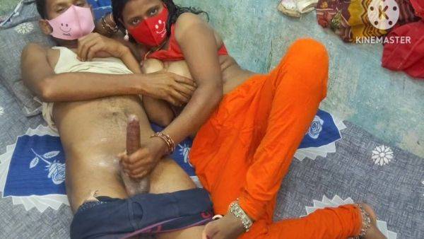 Indian Sex Video Hindi - Village Bhabhi - desi-porntube.com - India on freevids.org