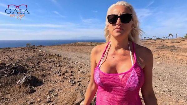 Thirsty Milf With Broken Car Helped And Fucked By Stranger In The Wilderness - videomanysex.com on freevids.org