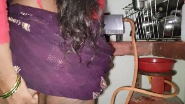 Hot Prachi Hard Fuck in Kitchen - Big Ass Desi Bhabhi Cooking Maggie - veryfreeporn.com - India on freevids.org