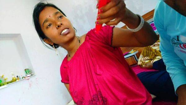 Permi Pooja Hot Indian Bhabhi First Time Homemade Sex in Kitchen with Big Natural Tits - xxxfiles.com - India on freevids.org