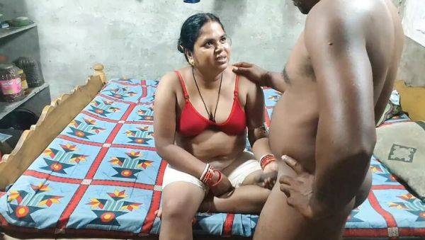 Desi Aunty Hot Fucking Indian Style Video with Raju Raju - veryfreeporn.com - India on freevids.org