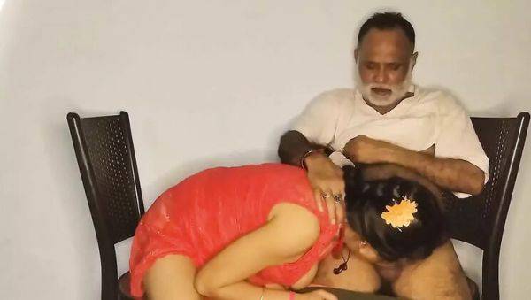 Hot Step Sister In-Law Romantic Foreplay Lip Kissing Sucking Her Big Nipples Boobs - veryfreeporn.com - India on freevids.org