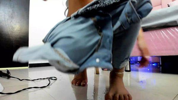 Salome Collucci Teen Latina Model Dresses Up & Masturbates to Anime Hentai Show - porntry.com - Colombia on freevids.org