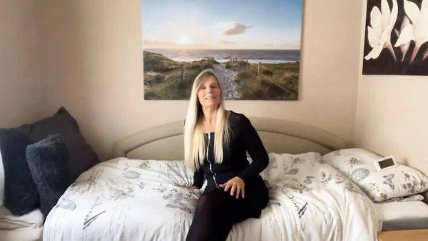 German MILF SweetSusi Dirty Talk in Nylon and Heels - porntry.com - Germany on freevids.org