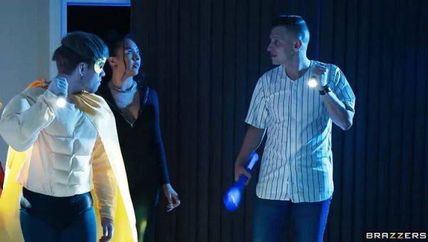 Halloween Threesome with Shay Fox and Kelsey Kane Ghost Hunting Big Tits Blowjob - porntry.com - Britain on freevids.org