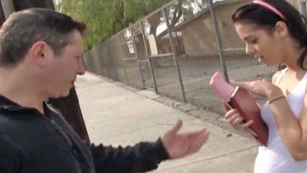 Stepdaughter Blows Stepdad After Getting Caught Skipping School - porntry.com - Britain on freevids.org