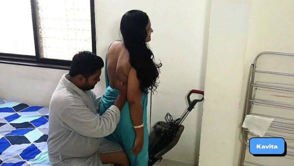 Kavita's Hairy Pussy Fucked in Silk Saree - Desi Indian Blowjob Close Up - xxxfiles.com - India on freevids.org