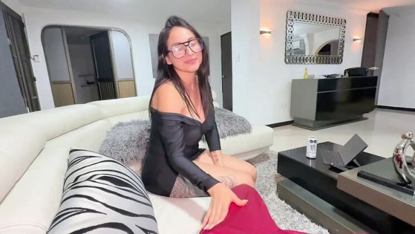 Jenifer Play's Steamy Sister-in-Law Sex Before Movie Date - Big Tits Teen Doggy Style POV - veryfreeporn.com - Spain - Colombia on freevids.org