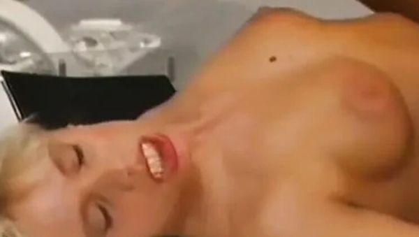 1995 German Vintage Secretary Hardcore with Zenza Raggi & Angel Heart - veryfreeporn.com - Germany on freevids.org