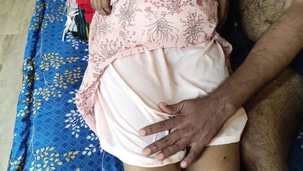 Hot Married Indian Housewife Shares Bed With Neighbor Bachelor - Hardcore Fucking in HD - veryfreeporn.com - India on freevids.org