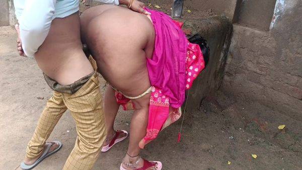 Romantic Conversation And Sweet Sex Moment With A Young Beauty With Sweet Romantic - desi-porntube.com - India on freevids.org