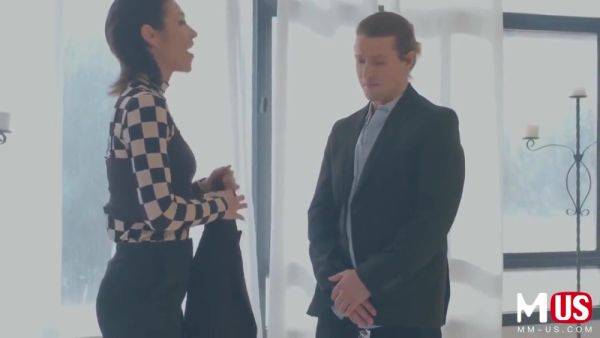 Shes The Boss With Brooklyn Gray And Shes Boss - hotmovs.com on freevids.org