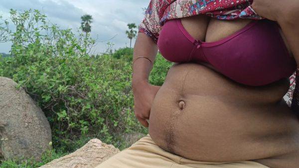 College Students In 18+ Outdoor - desi-porntube.com - India on freevids.org