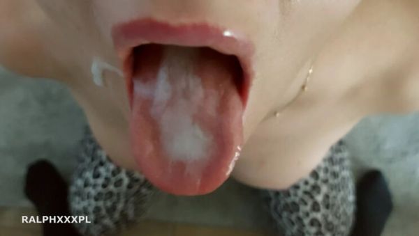 Cheating Wife Swallows Neighbor's Cum - Amateur Blowjob - xxxfiles.com - Poland on freevids.org