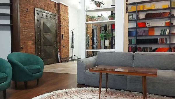 Amateur MILF GinnaGg Pisses in White Jeans - Behind the Scenes Wet & Messy Solo - porntry.com - Russia on freevids.org