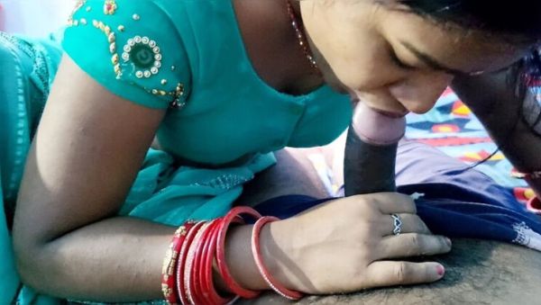 Desi Bhabhi Blowjob with Hindi Audio - Big Ass Indian Aunty Fucking Boyfriend - porntry.com - India on freevids.org