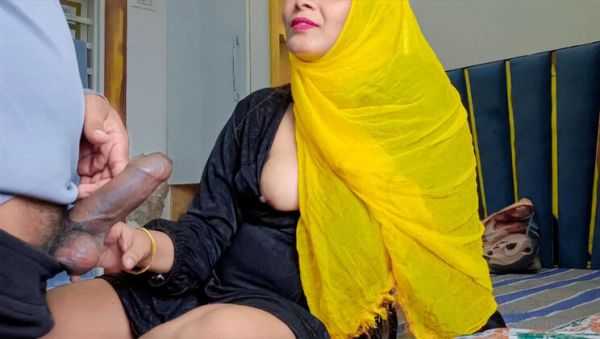 Pinki Cute Indian Hijabi Stepmom Hard Doggystyle Fuck and Creampie on Big Ass - xxxfiles.com - India - Pakistan on freevids.org