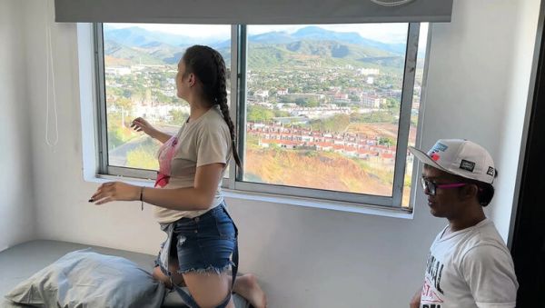 Hot Latina Girlfriend Fucks Me in Her Stepparents' House, We Hide When They Arrive Unexpectedly - xxxfiles.com - Spain on freevids.org