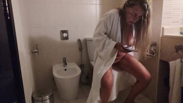 Mature Wife Farfalla Solo Masturbation in Bathroom Cums Twice - Full HD Scene - xxxfiles.com on freevids.org