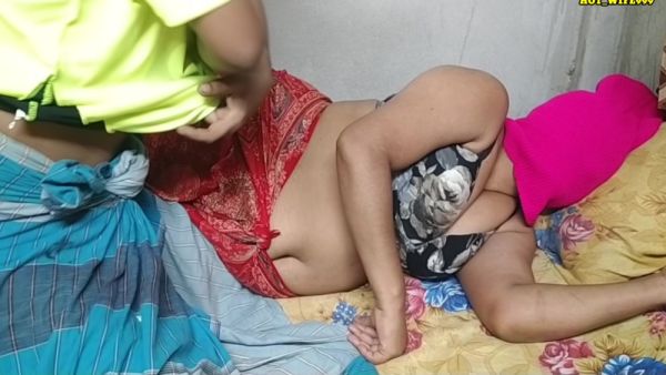 Dabar Hot Mlif Tamil Real Home - Village Bhabhi - desi-porntube.com - India on freevids.org