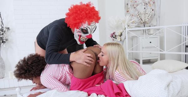 Two cute teen babes Daisy Lee and Luna Coras*** share a big ebony cock - alphaporno.com on freevids.org