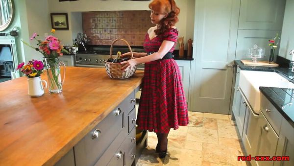 Horny Housewife Red Xxx Masturbates With Black Dildo On Kitchen Floor - veryfreeporn.com - Britain on freevids.org