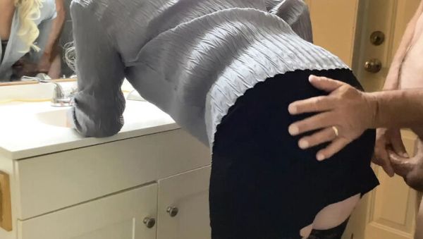 Homemade Anal Fuck with Mature Blonde in Stockings Before Work - porntry.com - Usa on freevids.org