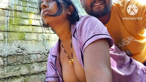 Permi Pooja Hot Bhabhi Outdoor Sex - Desi Aunty Morning Boobs Sucking Young Boy in Jungle - porntry.com - India on freevids.org