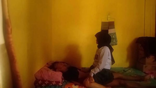 Indonesian Teen Hijab Homemade - Uncle Fucks Tight Pussy After School Creampie - porntry.com - Indonesia on freevids.org