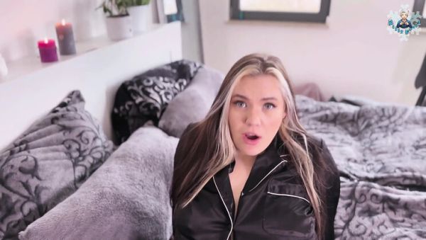 Amateur German Couple Kinky Card Game Leads To Creampie Cumshot - xxxfiles.com - Germany on freevids.org