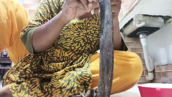 Desi Girl Hot Voice Story with Stepmom and Stepsister in Bengali Homemade - porntry.com on freevids.org