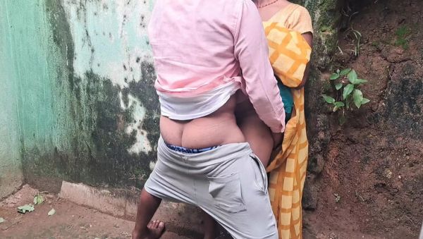 Komal Aunty Hot Indian Desi Fucked Hard by Trilokinath in Hindi - porntry.com - India on freevids.org