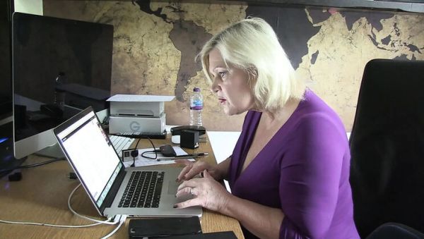 Mature Women Love Young Men - Big Tits Blowjob & Cumshot with Sahara Knite - veryfreeporn.com - Britain on freevids.org